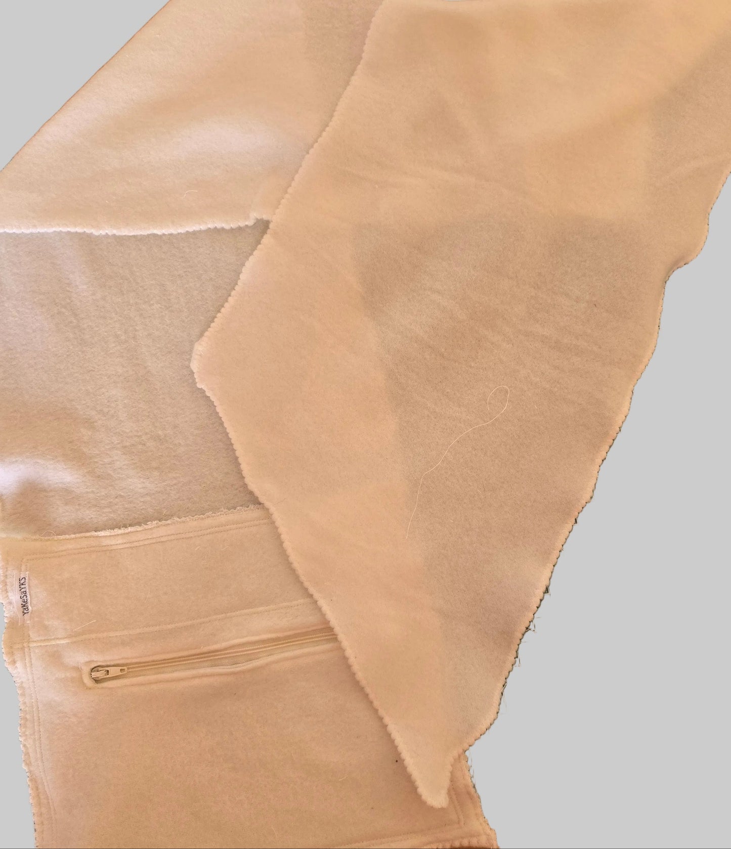 Light cream children’s scarf with pocket - YaKeSaYKS