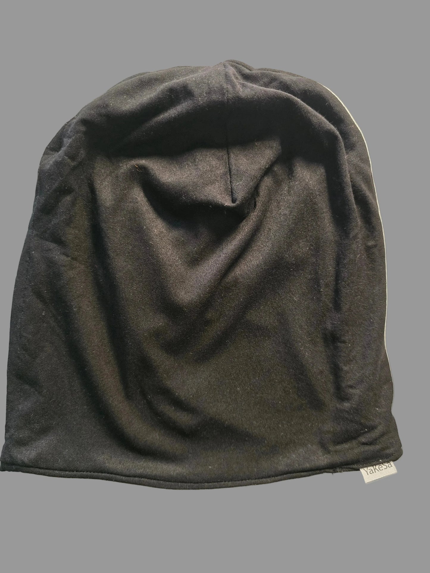 Beanie for kids in black - YaKeSaYKS