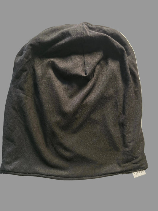 Beanie for kids in black - YaKeSaYKS