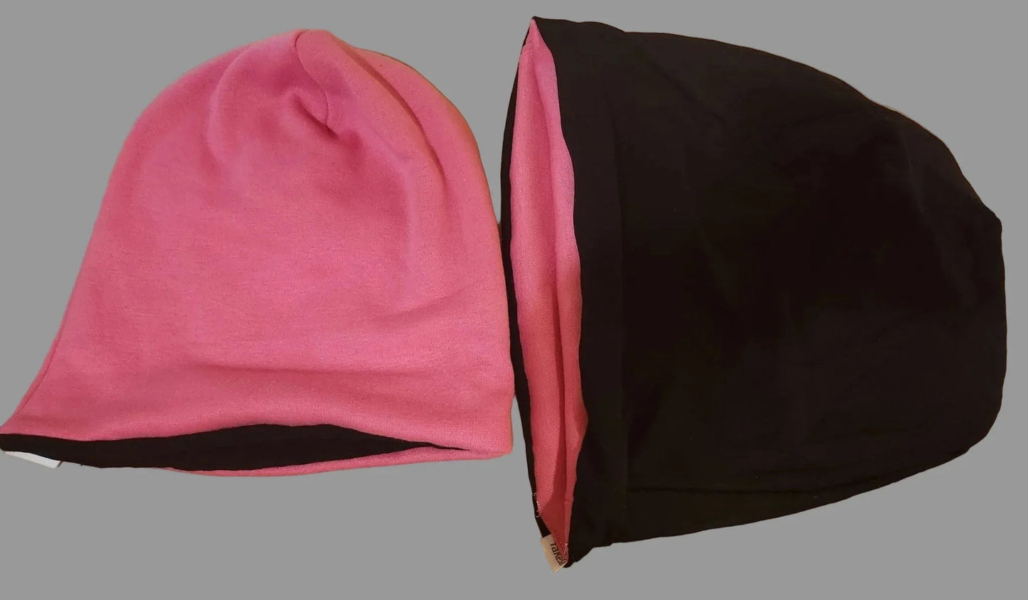 Reversible beanie for kids in pink and black - YaKeSaYKS"